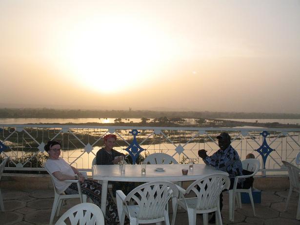 Dining with Amadou above the Niger